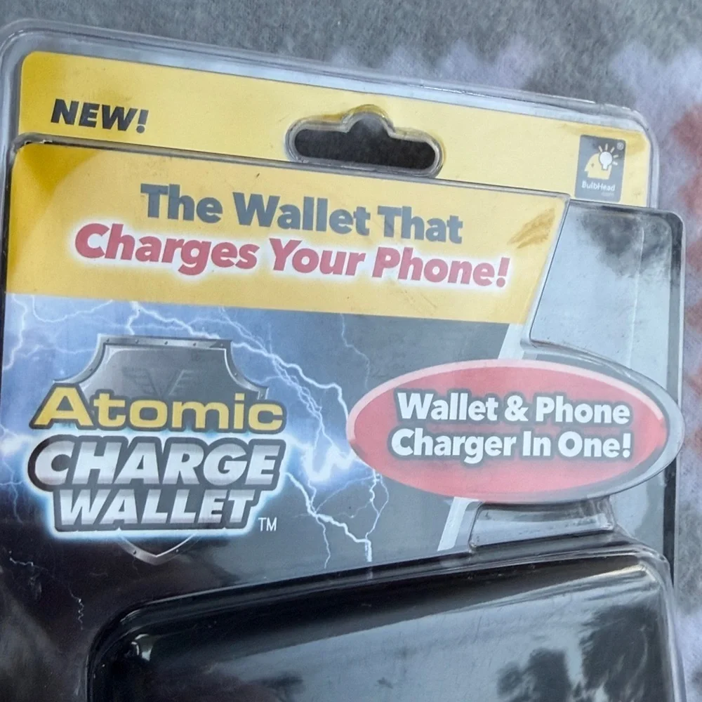 NWT Atomic Charge Wallet with Phone Charger